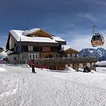 Hamilton & Hotel Belalp