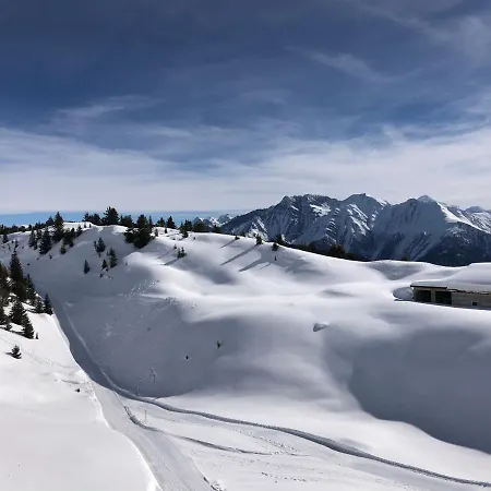 Hamilton & 3* Belalp