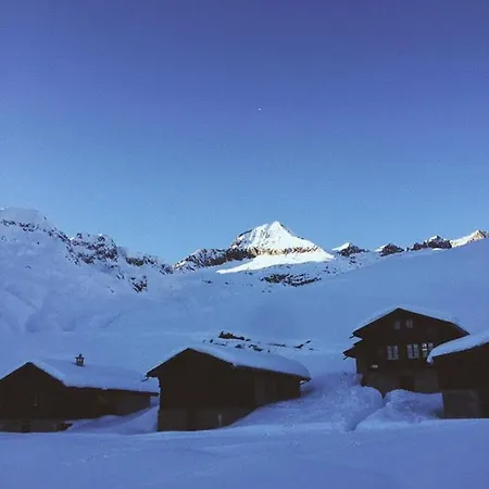Hamilton & Belalp