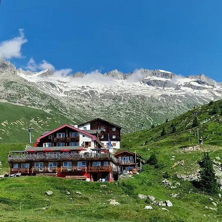Hamilton & 3* Belalp