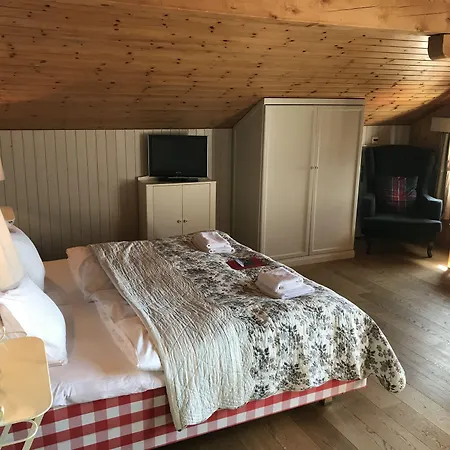 Hamilton & Belalp