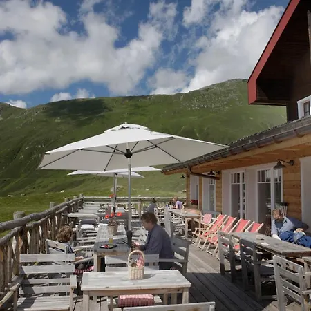 Hamilton & Belalp