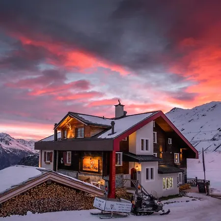 Hamilton & Hotel Belalp
