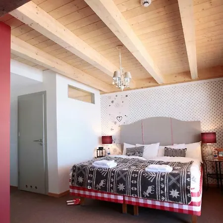 Hamilton & Hotel Belalp
